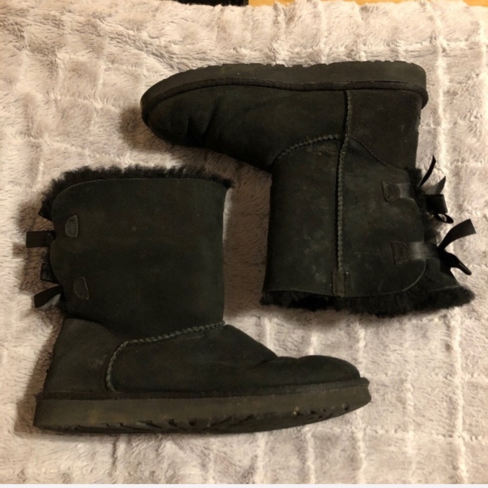 Black Bailey Bow Uggs